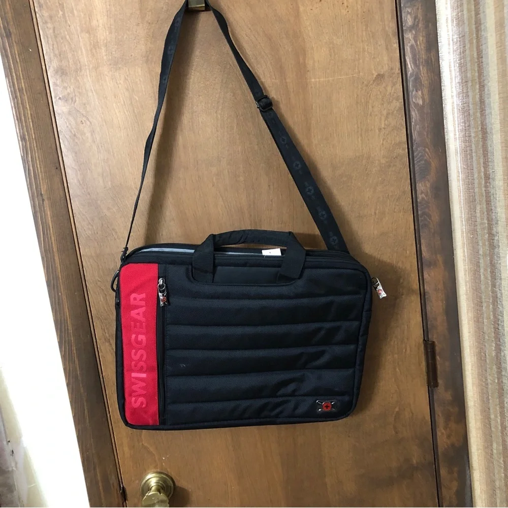 Swiss Gear Wenger Computer Laptop Briefcase Carry On Shoulder Bag Red And Black